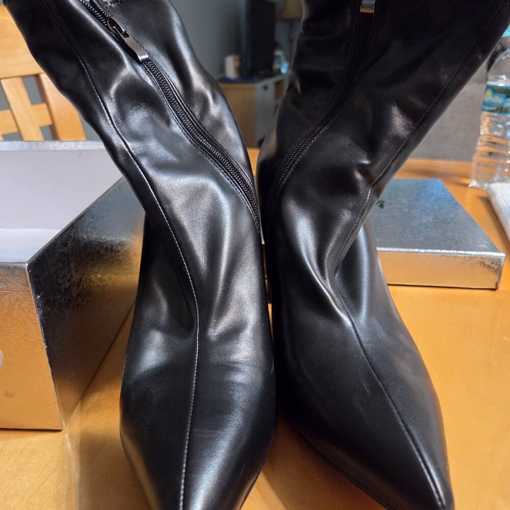 Isnom Boots
